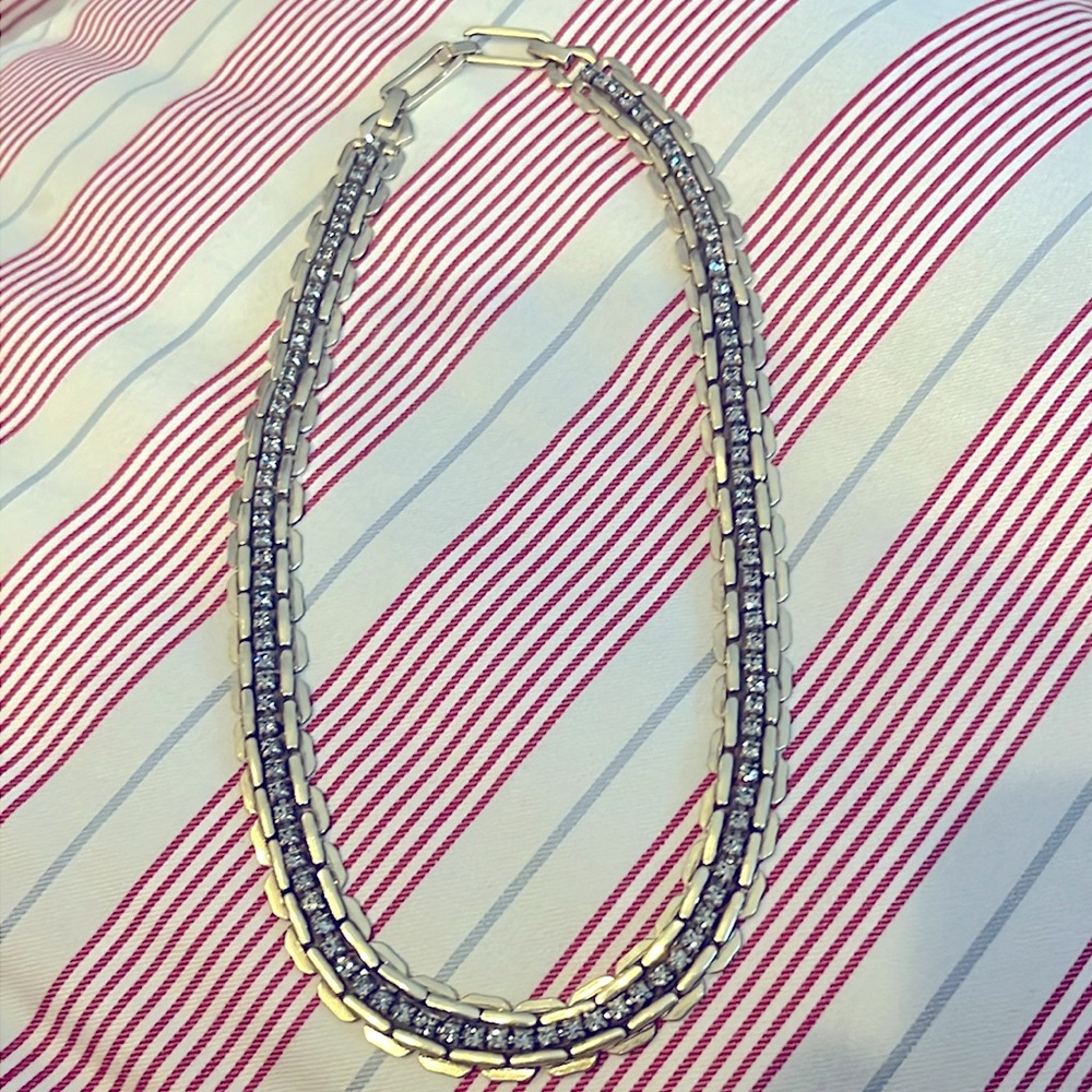 Stella & Dot Elegant Gold and Rhinestone Chain Necklace